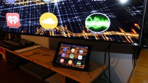 Tunr Screen Mirroring Visuals